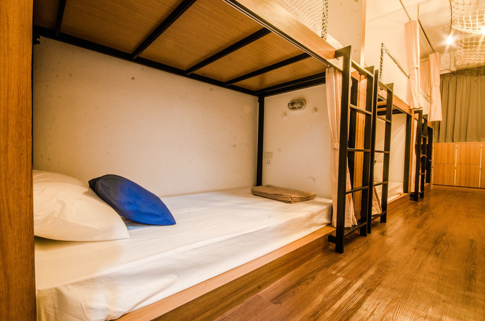 Pier 49 Hostel Bangkok Ngoại thất bức ảnh