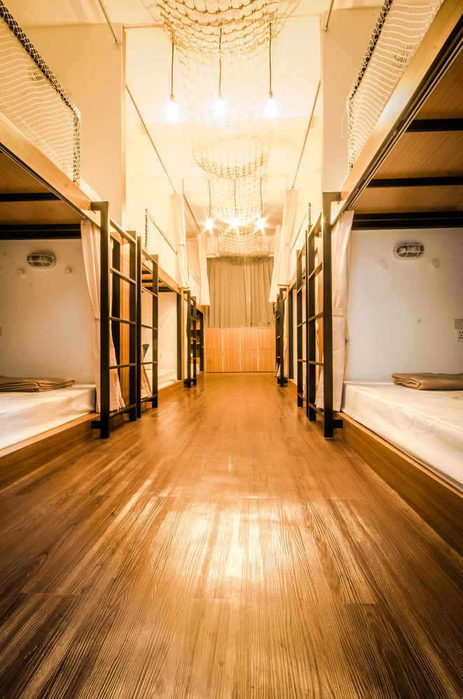 Pier 49 Hostel Bangkok Ngoại thất bức ảnh