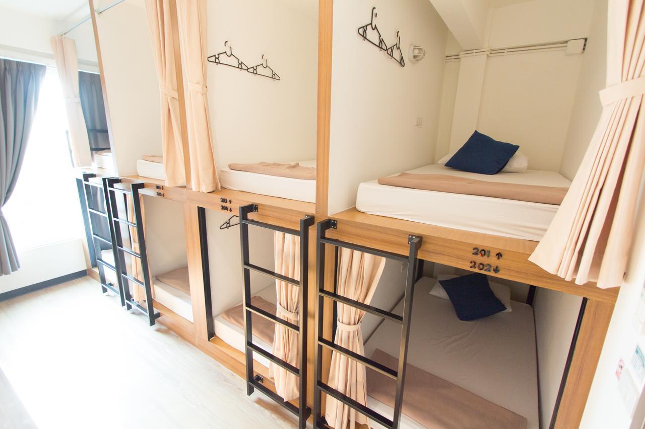 Pier 49 Hostel Bangkok Ngoại thất bức ảnh