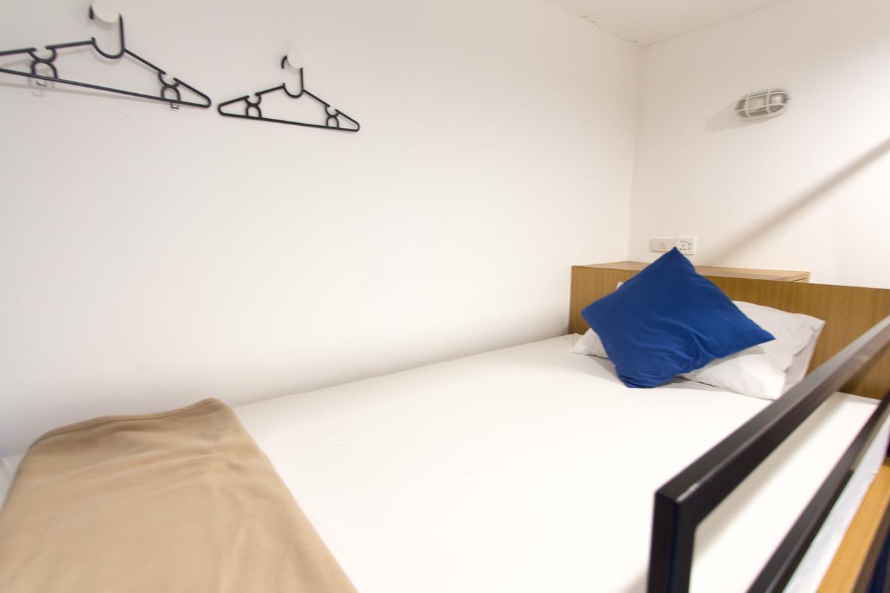 Pier 49 Hostel Bangkok Ngoại thất bức ảnh
