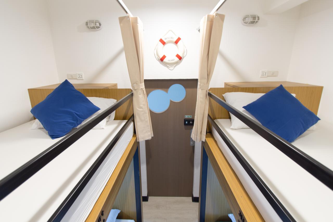 Pier 49 Hostel Bangkok Ngoại thất bức ảnh