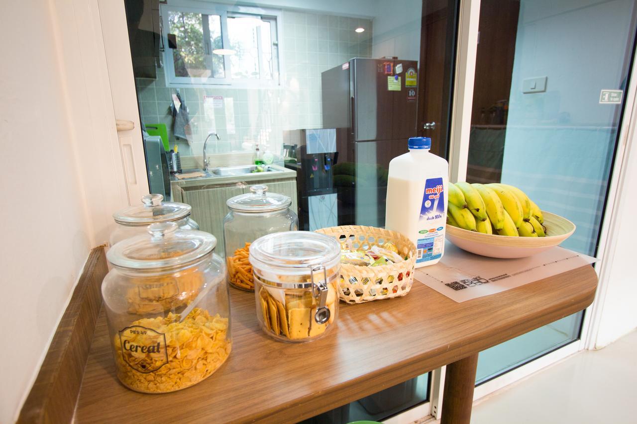 Pier 49 Hostel Bangkok Ngoại thất bức ảnh
