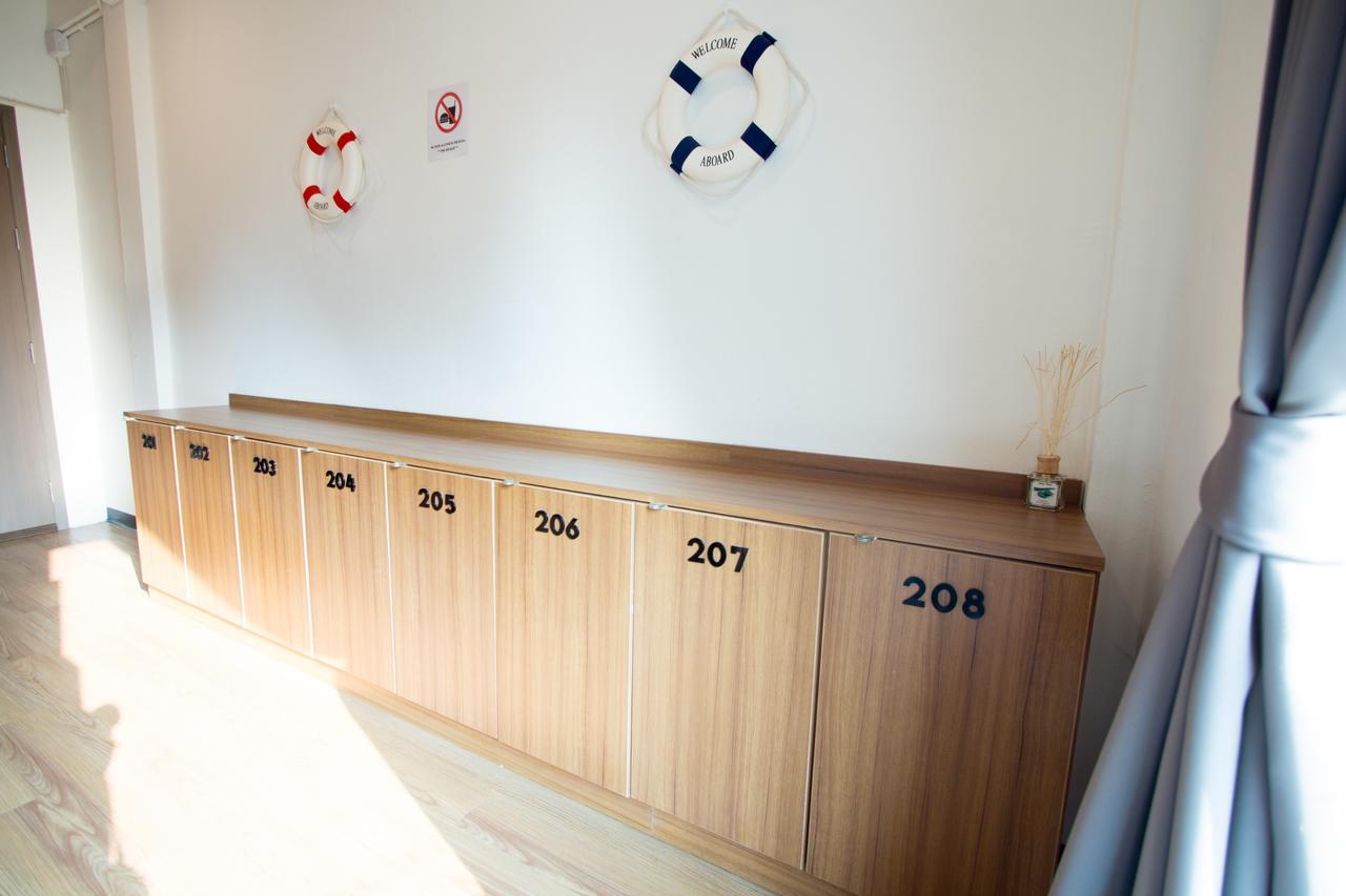 Pier 49 Hostel Bangkok Ngoại thất bức ảnh