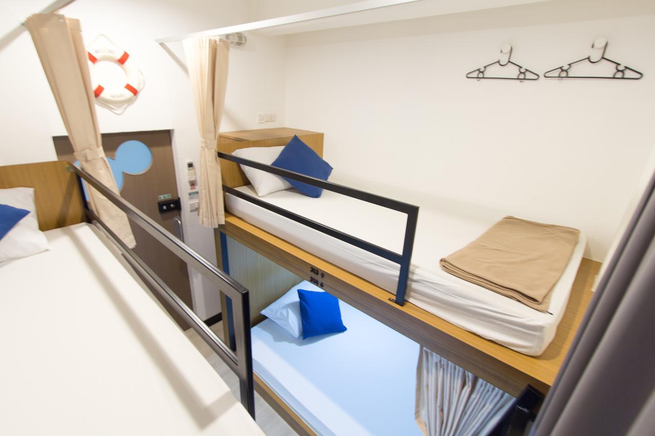 Pier 49 Hostel Bangkok Ngoại thất bức ảnh